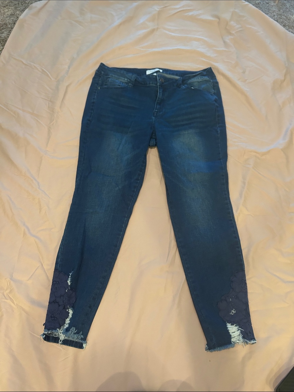 Lane Bryant Dark Blue Lace-Trim Cropped Skinny Jeans size 16